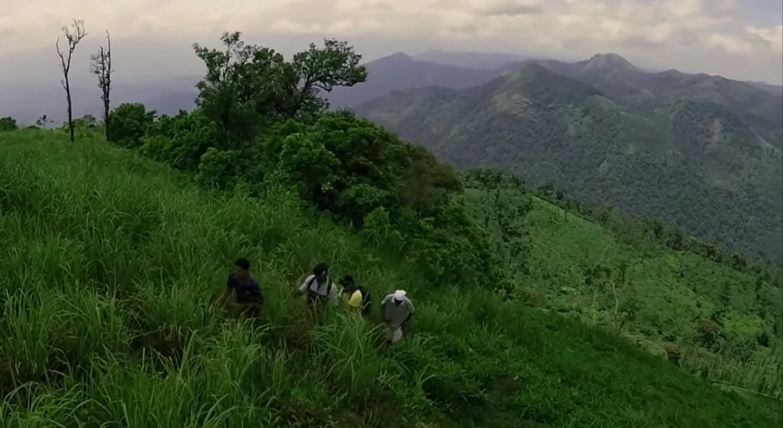 Trekking – Summit the Silence
